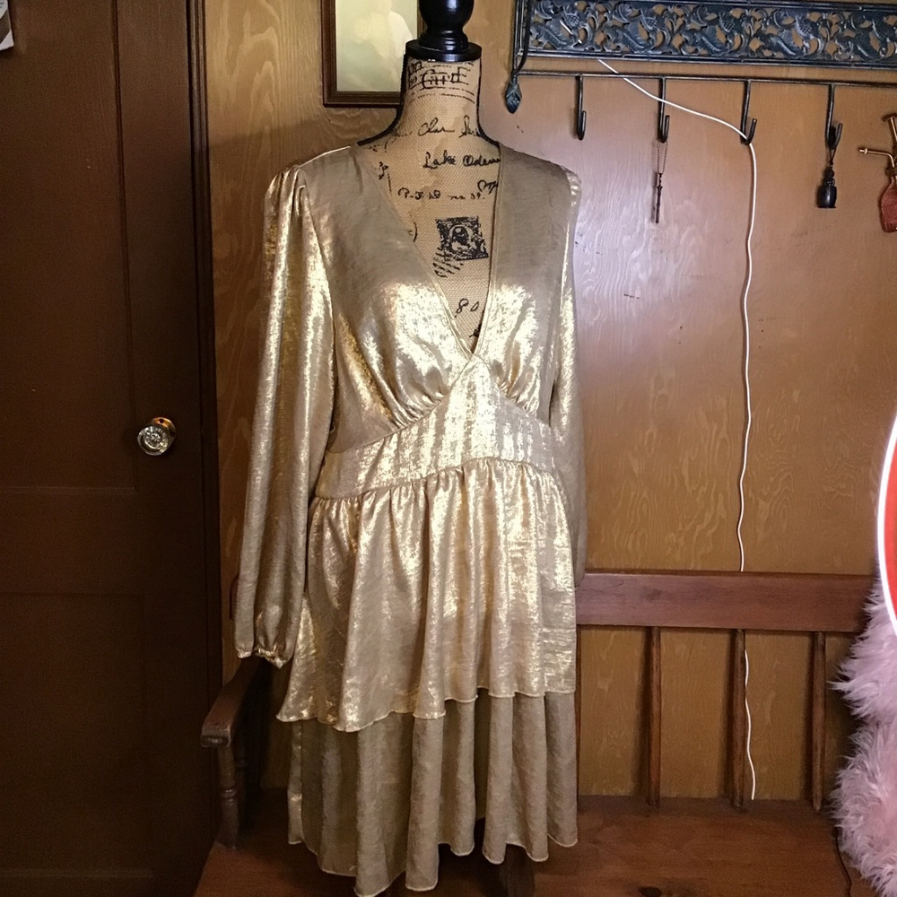 SHEIN Gold Long Sleeve Tiered Dress Plus 2X Formal - Picture 3 of 13